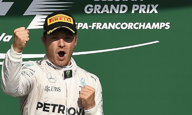 Somente Nico Rosberg ficou imune ao agito, ao sustentar a primeira colocação, sem ser ameaçado / Foto: AFP