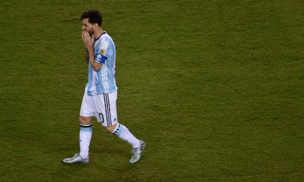 Lionel Messi não é o único problema com que o técnico Edgardo Bauza terá que lidar em sua estreia pela seleção do país. / Foto: AFP.