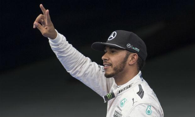 Hamilton superou o rival na disputa pelo título por quase meio segundo. / Foto: AFP.