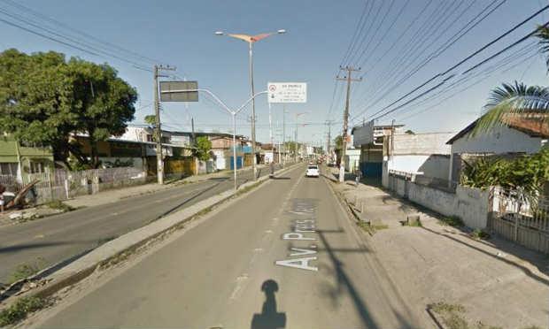 A colisão aconteceu na Avenida Presidente Kennedy, no bairro de Peixinhos / Foto:Google Street View