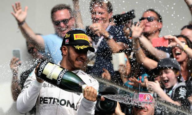 Hamilton reage no campeonato e conquista 50ª vitória da carreira  / Foto: Mark Thompson / AFP