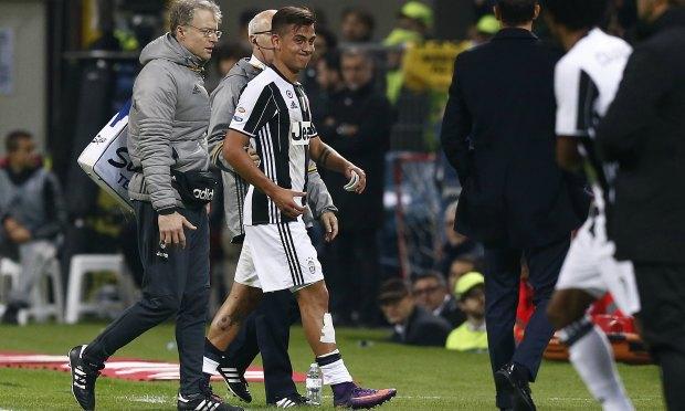 Atacante sentiu lesão em jogo da Juventus / Foto: AFP